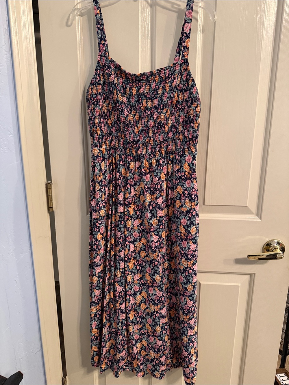 Old Navy Navy Floral Smocked Midi Dress size M